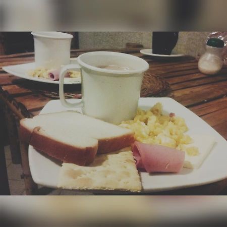 בוגוטה Hostal Cafe San Bernabe מראה חיצוני תמונה