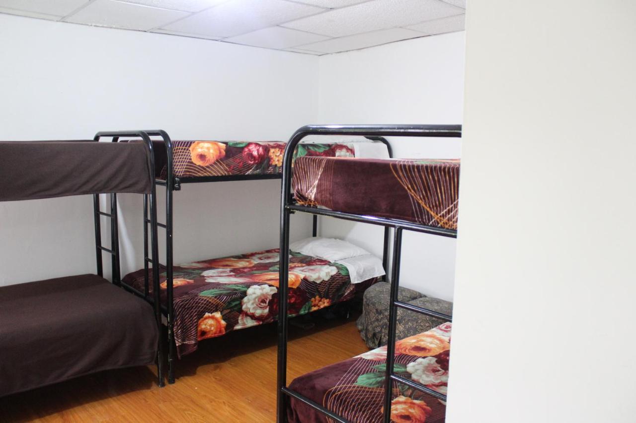 בוגוטה Hostal Cafe San Bernabe מראה חיצוני תמונה