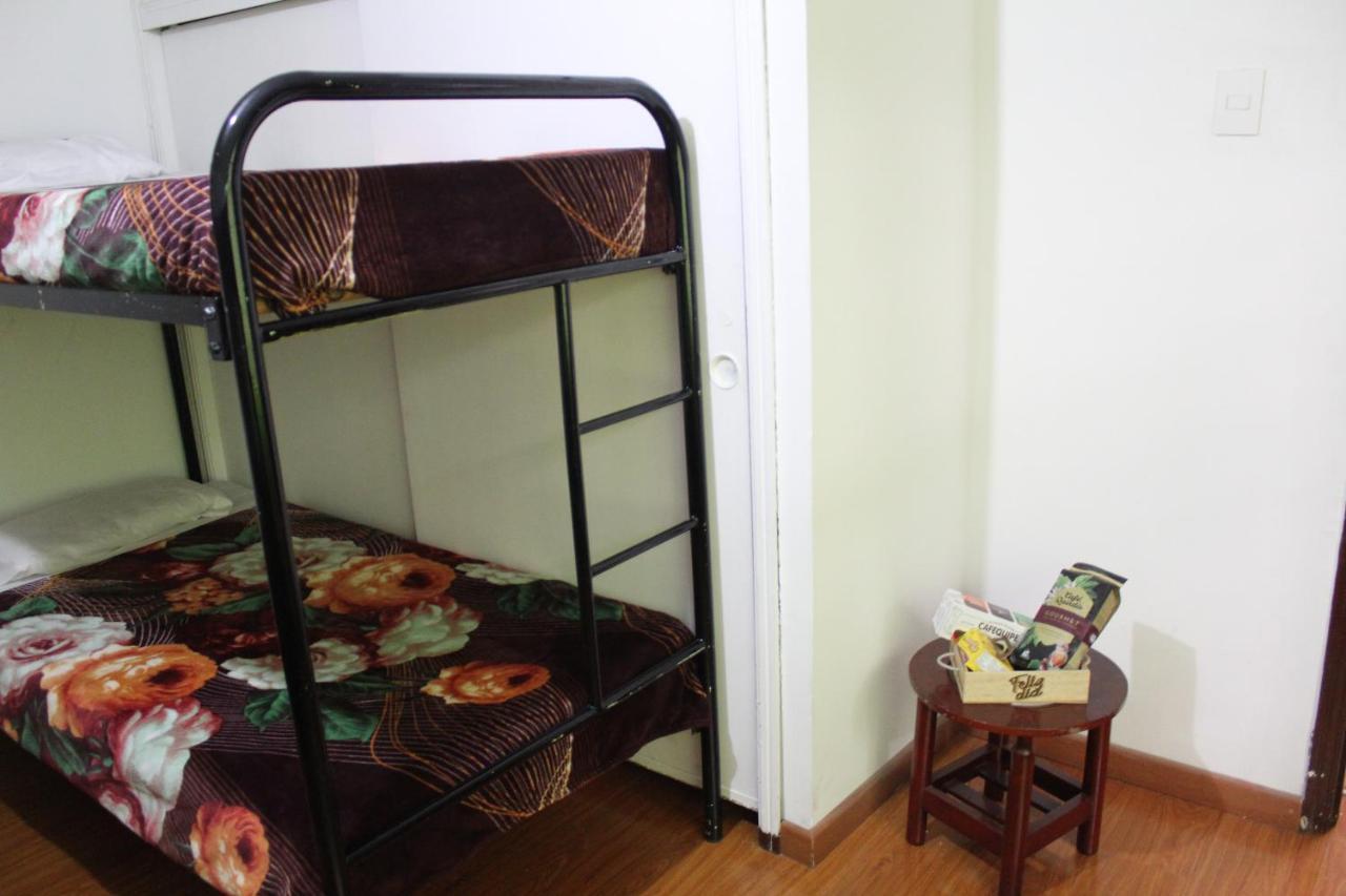 בוגוטה Hostal Cafe San Bernabe מראה חיצוני תמונה