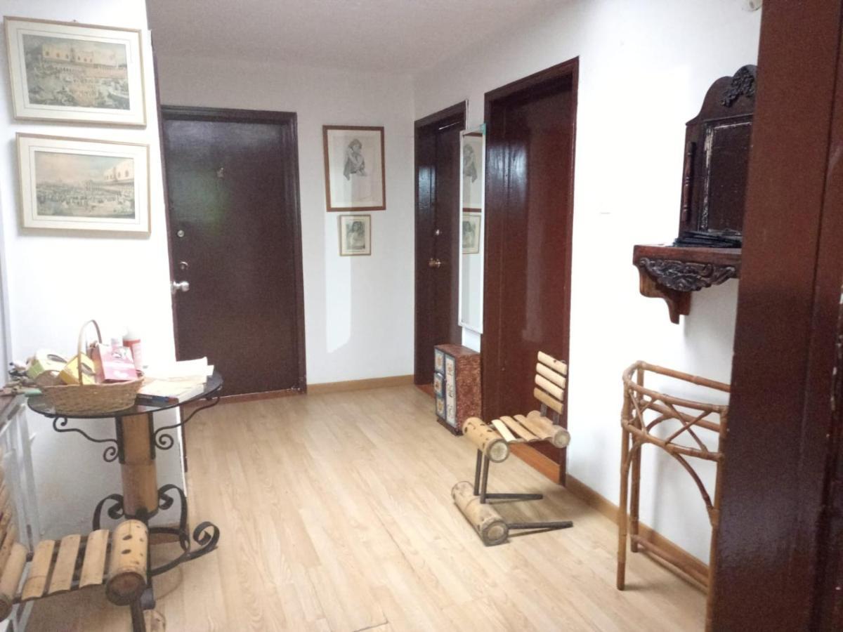 בוגוטה Hostal Cafe San Bernabe מראה חיצוני תמונה
