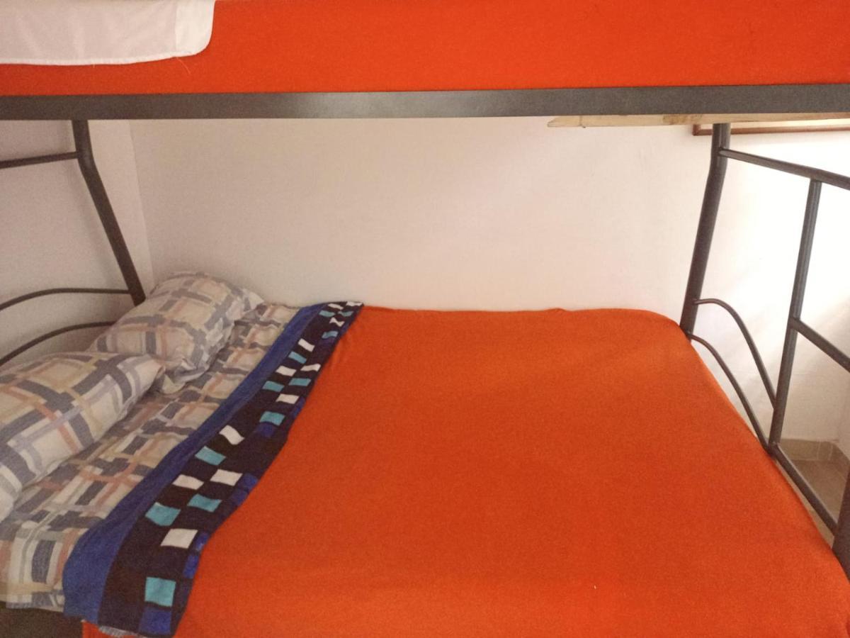 בוגוטה Hostal Cafe San Bernabe מראה חיצוני תמונה
